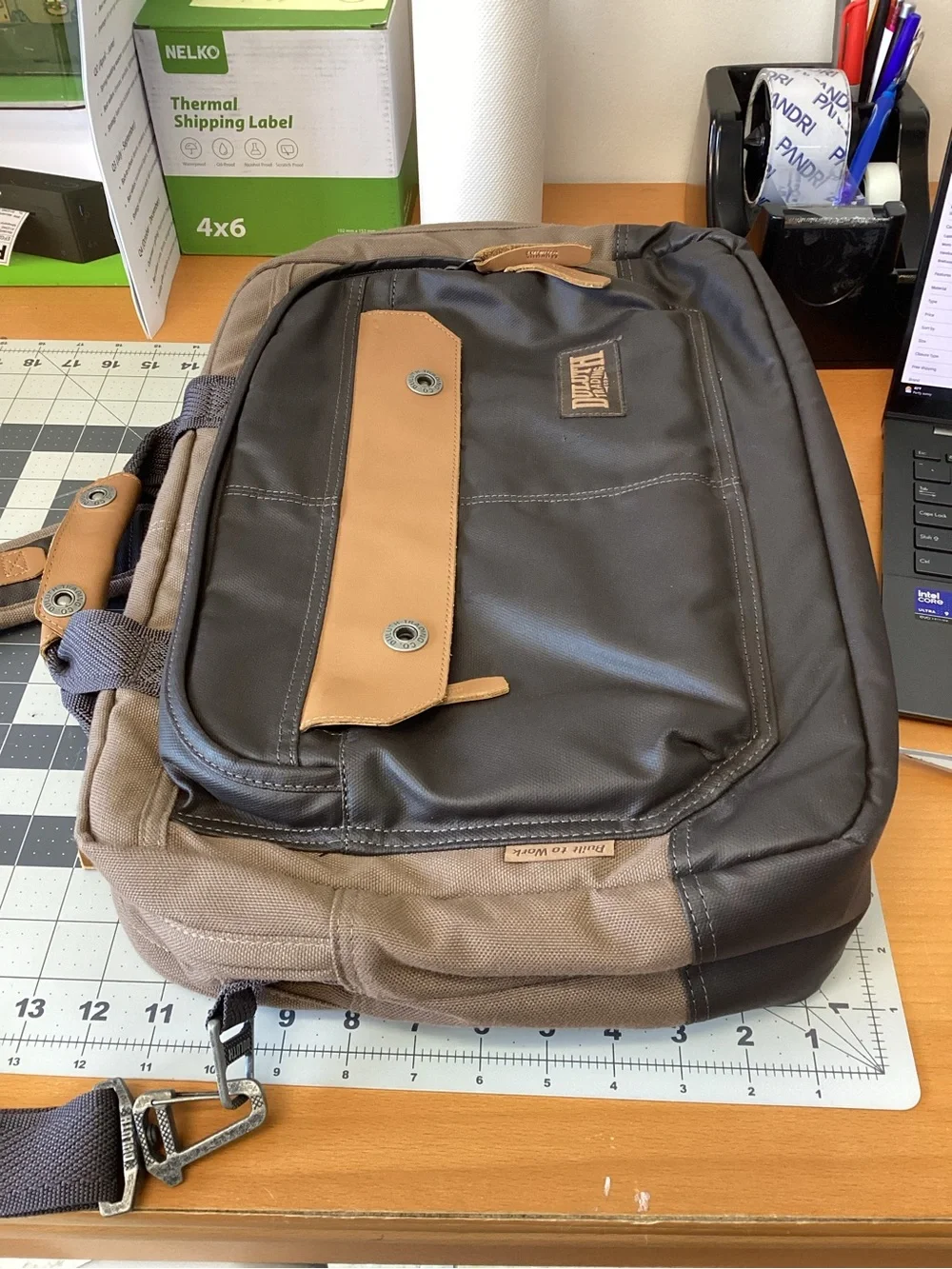Duluth Trading Co two tone